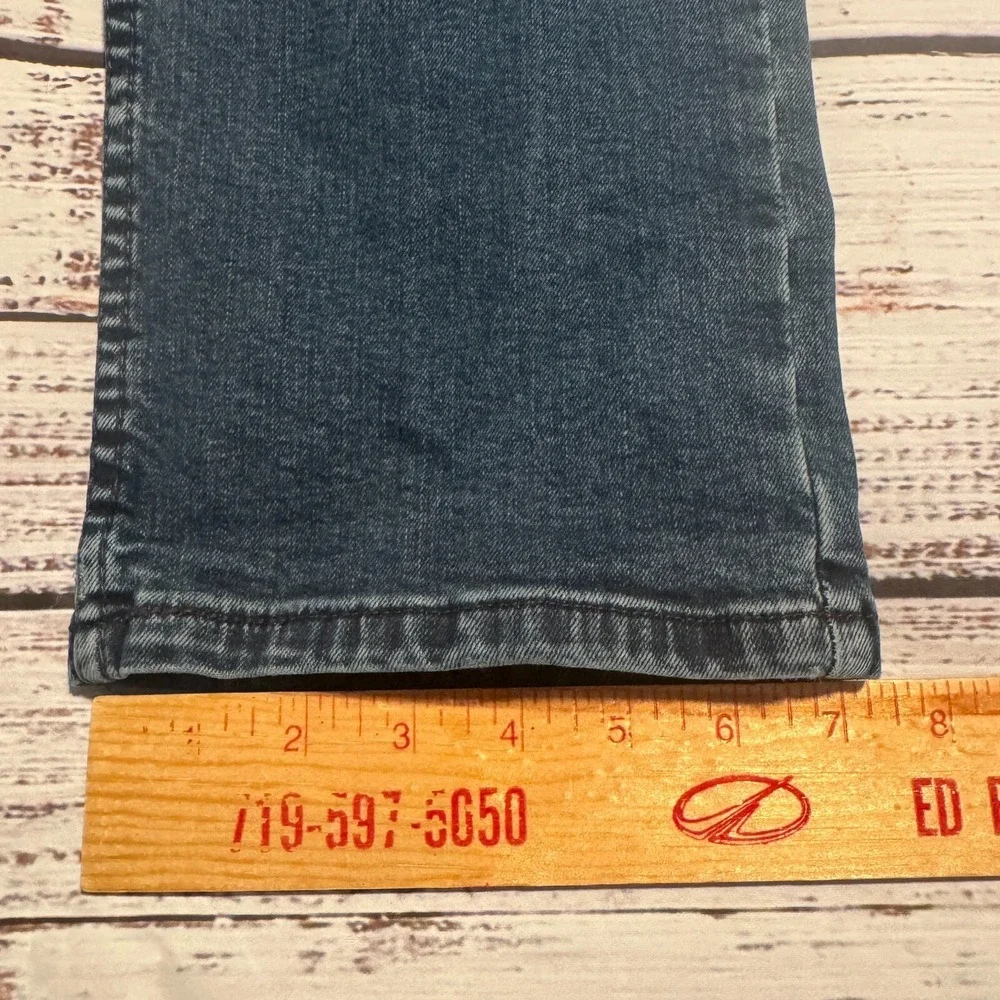 Levis description great